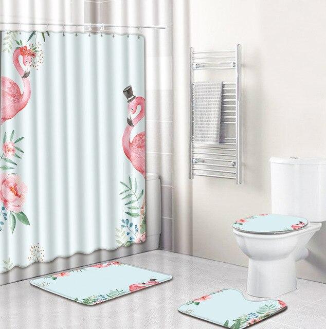 Coordinated bathroom curtain set